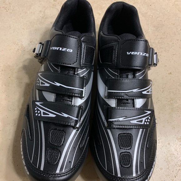 New men’s venzo cycling or spinning shoes 🚵‍♀️ - Picture 2 of 6